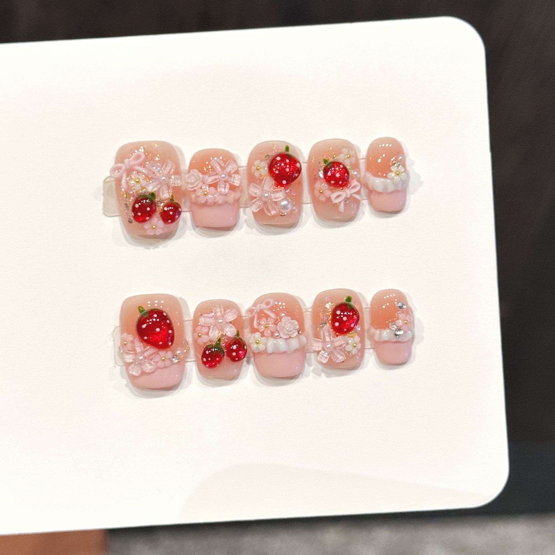 10 шт., милые красные клубничн – обзор и цена Resin Art Decor